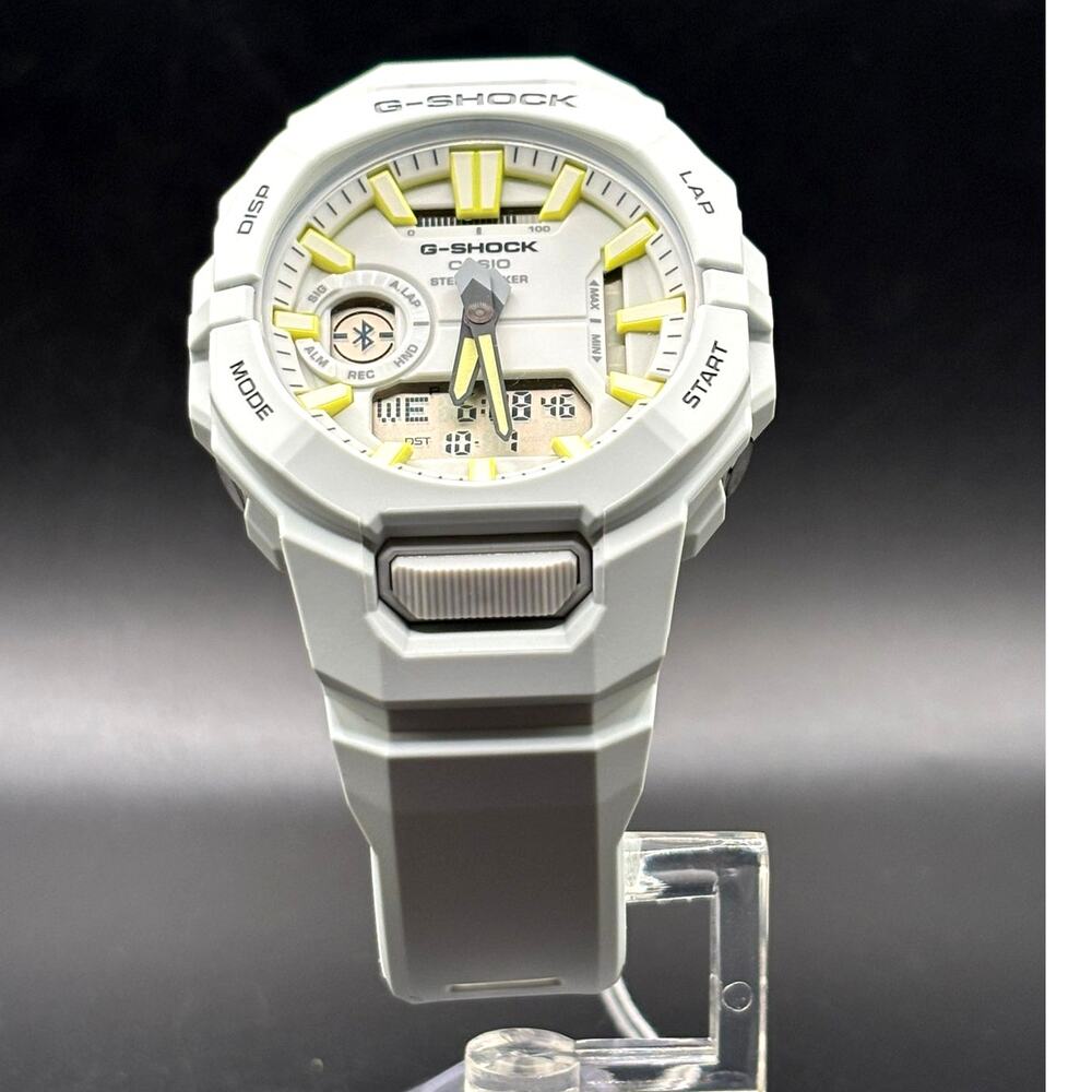 Casio G-Shock MOVE GBA-950-7A Bluetooth Step Tracker White unisex Watch NIBWT - Picture 17 of 17